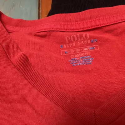 Lot 309 – Men’s Designer Clothing Lot – Tommy Hilfiger XL V-Neck Sweater & Dress Shirt + Polo Ralph Lauren XL V-Neck T-Shirt