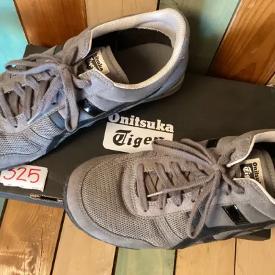 Onitsuka Tiger Ultimate 81 Charcoal/Black Sneakers - Size US Men's 11