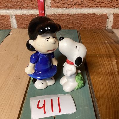 Vintage Peanuts Snoopy and Lucy Ceramic Salt & Pepper Shakers