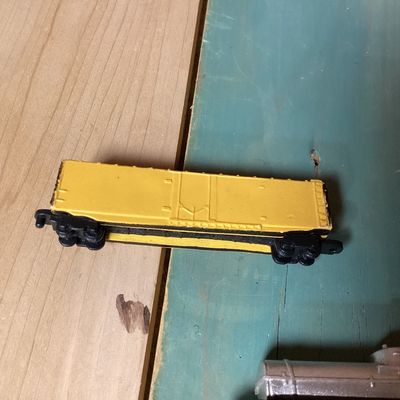 Vintage Bob the Builder Mobile Home Toy & Safari Ltd Train Cars