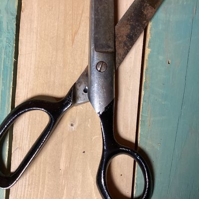 Vintage Wiss 9-Inch Shears / Scissors