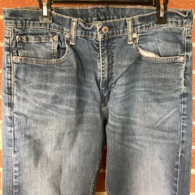 Two Pairs of Levi's 514 Straight Fit Jeans - Size 36x32