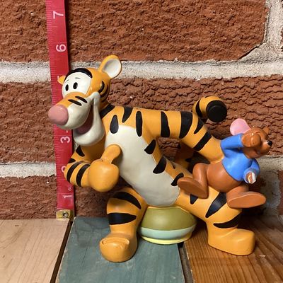 Disney Store Winnie the Pooh Tigger and Roo Figurine