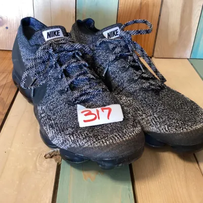 Nike Air VaporMax Flyknit Oreo Sneakers - Men's Size 11