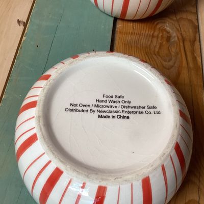 Set of 6 Red and White Striped Ceramic Bowls