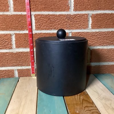 Vintage Matte Black Insulated Ice Bucket with Lid