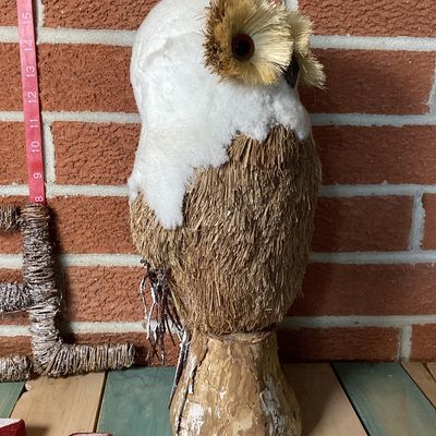 Christmas Decor Lot: NOEL Signs & Straw Owl Figurine