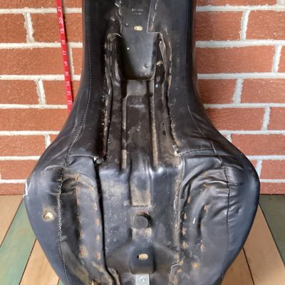 Vintage Harley-Davidson Motorcycle Seat - Milsco 5602977 RDW-92/61-0067