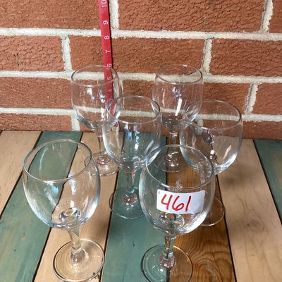 Set of 6 Clear Glass Wine Goblets