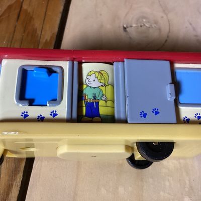 Vintage Bob the Builder Mobile Home Toy & Safari Ltd Train Cars