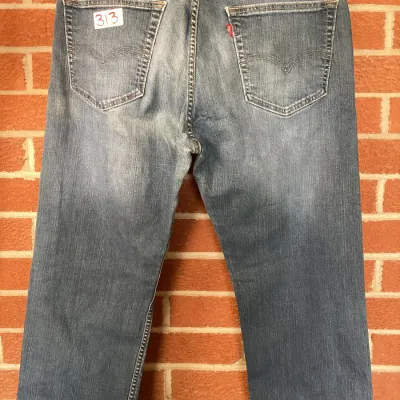 Two Pairs of Levi's 514 Straight Fit Jeans - Size 36x32