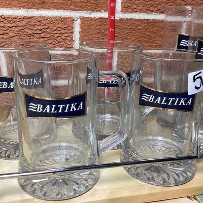 Baltika Beer Glassware Set with Wooden Display Tray - 10 Pieces