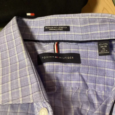 Lot 309 – Men’s Designer Clothing Lot – Tommy Hilfiger XL V-Neck Sweater & Dress Shirt + Polo Ralph Lauren XL V-Neck T-Shirt