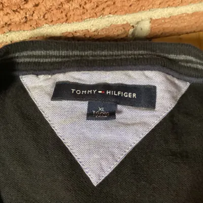 Lot 309 – Men’s Designer Clothing Lot – Tommy Hilfiger XL V-Neck Sweater & Dress Shirt + Polo Ralph Lauren XL V-Neck T-Shirt