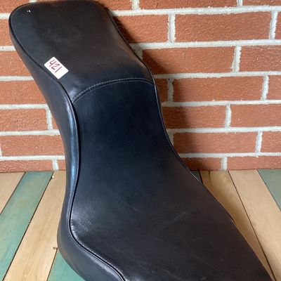 Vintage Harley-Davidson Motorcycle Seat - Milsco 5602977 RDW-92/61-0067