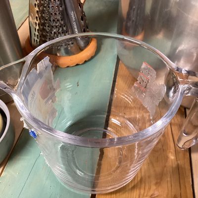 Large Stainless Steel Stockpot with Kitchen Accessories