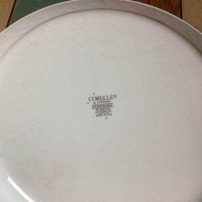 Vintage Corelle by Corning White Swirl Dinner Plate