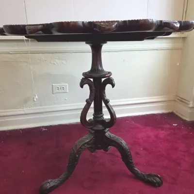 Pie Crust Table W/ Claw Feet