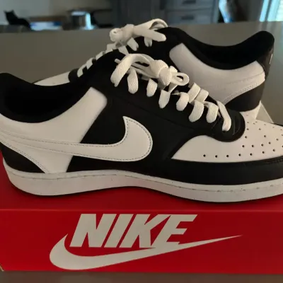 NIB Nike Court Vision Lo Shoes