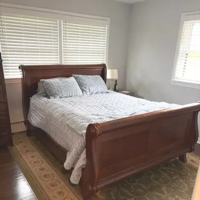 Queen Size Wood Sleigh Bed