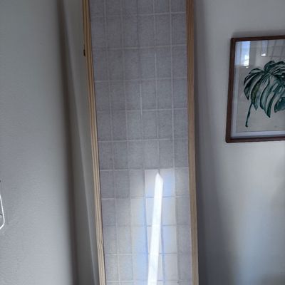 Room divider and 3 pieces of artwork