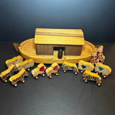 Wooden Tucker Toys Noah’s Ark Set