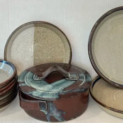“The Poddery” Stoneware Casserole Dish + Plates