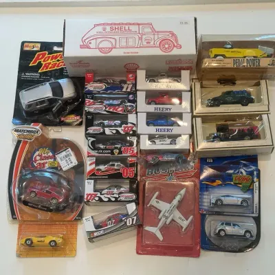 Collection of Toy Cars: Hot Wheels, Matchbox, Heery