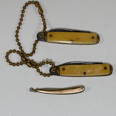 Lot of 3 - 2 Small Knives and 1 Small Barber Straight Razor