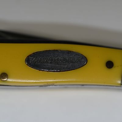 Winchester Pocket Knife - 3-Blade Yellow