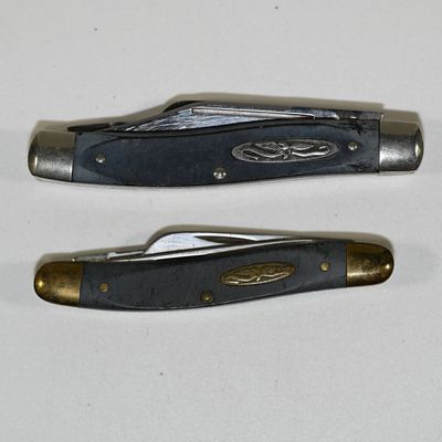 Lot of 2 Pocket Knives - One Marked Craftsman