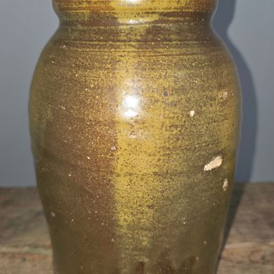 Sale Photo Thumbnail #129: Jackson Co. Addington Shop 1/2gal Preserve Jar.