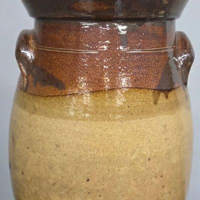 Sale Photo Thumbnail #100: Stevens Pottery 2 Gallon Churn