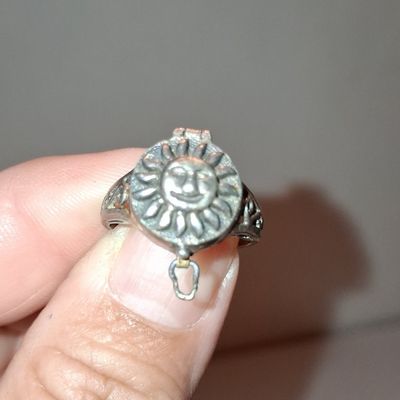 Vintage Sterling Silver Sun Face Poison Ring