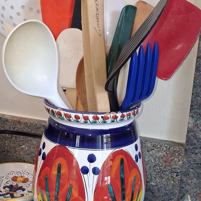 Italian Majolica Utensil Crock - Allegria Pattern