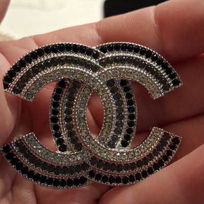 Sale Photo Thumbnail #37: Chanel CC Logo Crystal Brooch