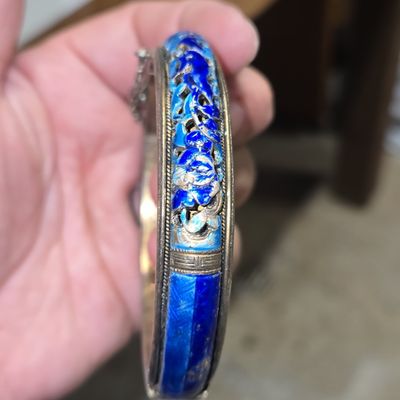 Sale Photo Thumbnail #68: Antique Chinese Export Silver and Blue Enamel Hinged Bangle Bracelet