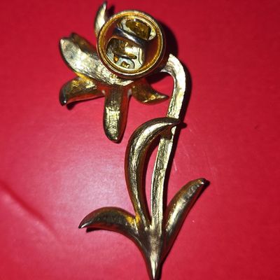 Vintage Enamel Lily Brooch