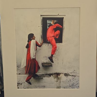 Quick Entrance In Jaipur India by Philip M. Shaw