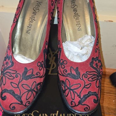 Sale Photo Thumbnail #242: Yves Saint Laurent 'Elbe' Berry Suede Black Embroidered Pumps