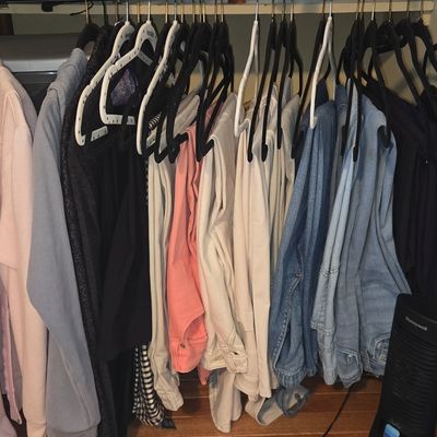 Sale Photo Thumbnail #351: Assorted Women's Casual Apparel Collection