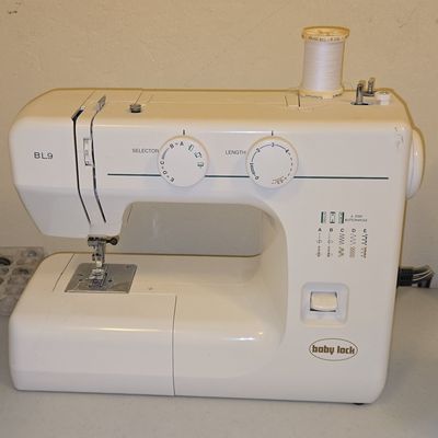 Sale Photo Thumbnail #276: Baby Lock BL9 Sewing Machine