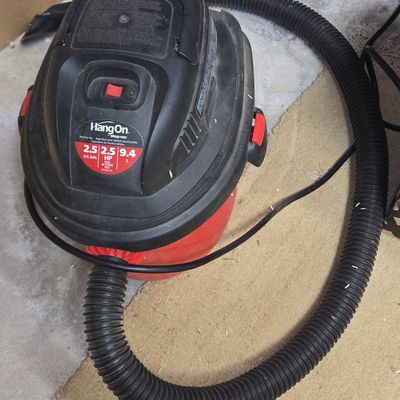 Shop-Vac HangOn 2.5 Gallon Wet/Dry Vacuum