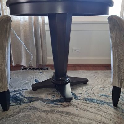 Sale Photo Thumbnail #174: Vintage Mahogany Pedestal Accent Table