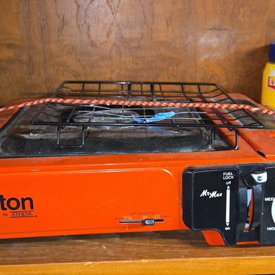 Max Burton Mr. Max Portable Butane Burner