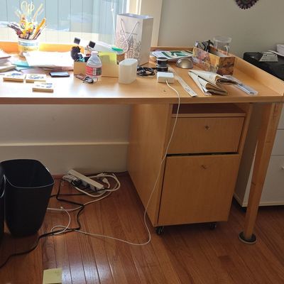 Sale Photo Thumbnail #305: IKEA Micke Desk