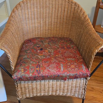 Sale Photo Thumbnail #308: Vintage Wicker and Wrought Iron Barrel Chair