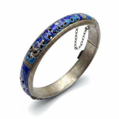 Sale Photo Thumbnail #67: Antique Chinese Export Silver and Blue Enamel Hinged Bangle Bracelet