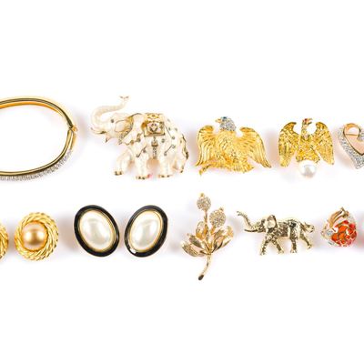 Brooches & Earrings Incl. Swavorski