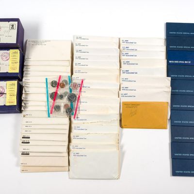 Sale Photo Thumbnail #267: Seventy Mint Sets
